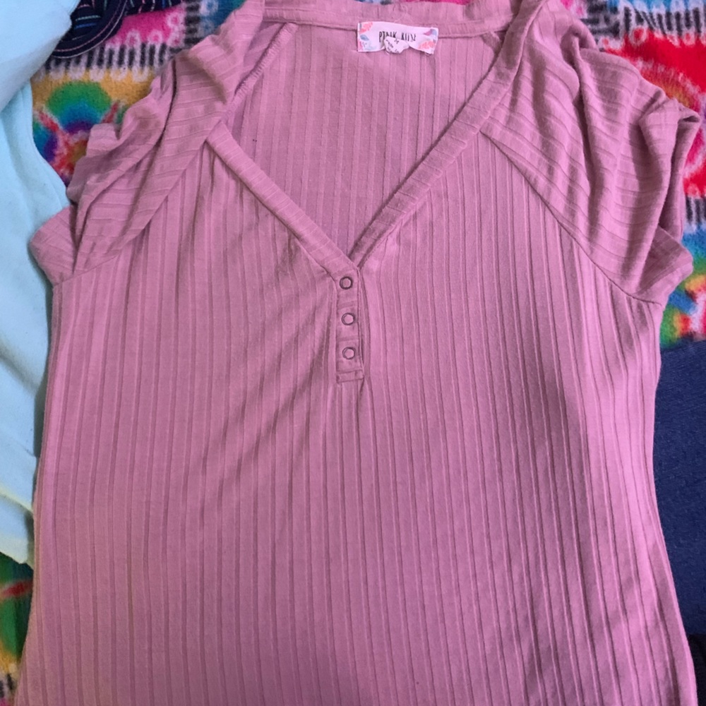 Pink tee